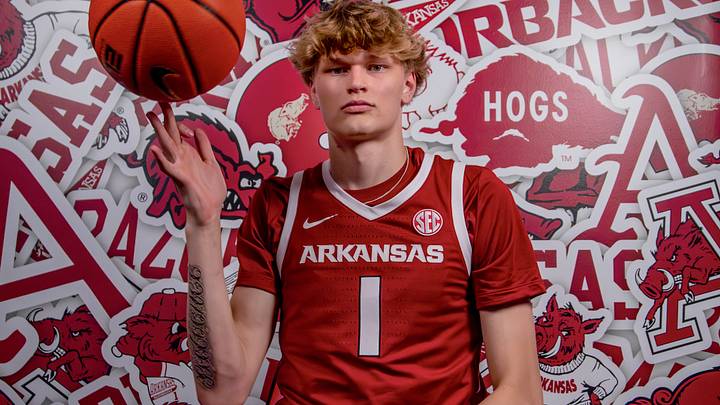 Arkansas Razorbacks freshman forward Miikka Muurinen Arkansas Razorbacks freshman forward Miikka Muurinen