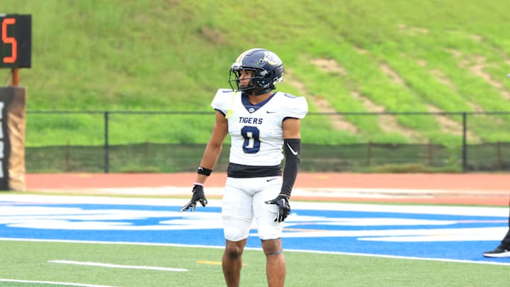 Douglas County DB Jamar Owens Douglas County DB Jamar Owens