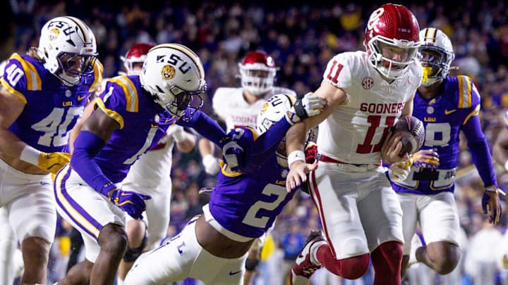 Could Jackson Arnold (11) be Auburn's 2025 quarterback?