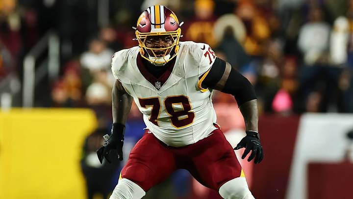 Washington Commanders left tackle Laremy Tunsil lines up during a game at Northwest Stadium.