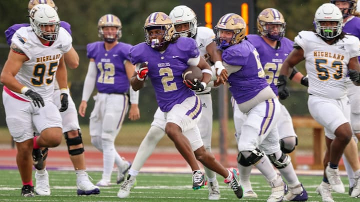 Butler C.C. running back Markellus Bass (2)