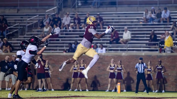 Isaiah Furhmann levitates for this Elon reception. 