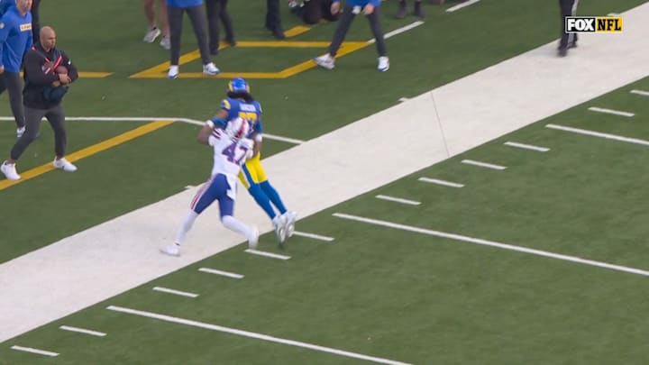 Puka Nacua makes unreal sideline catch vs. Bills.