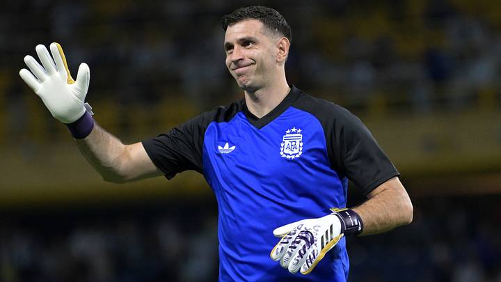 Emiliano Martínez promised to retire if Argentina defend the World Cup.