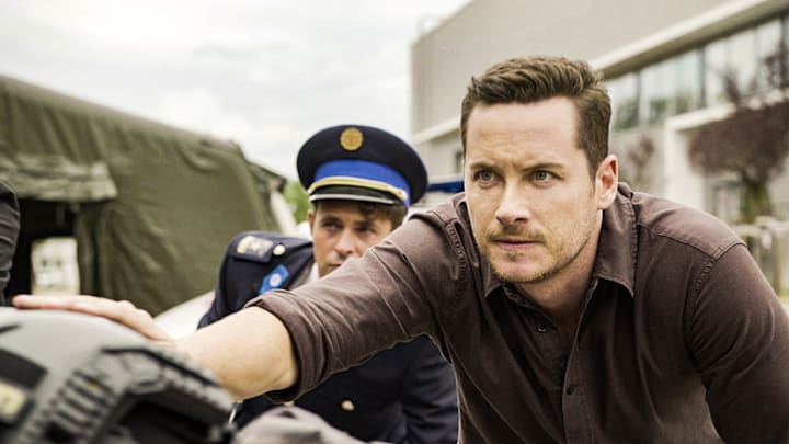 “The Other Hard Part” – When a U.S. ambassador is taken hostage at a TV station in the Netherlands alongside 70 civilians, the Fly Team is forced to work quickly to find out who they’re up against. Meanwhile, Wes works to earn the respect of his new team, on FBI: INTERNATIONAL, Tuesday, Oct. 22 (9:00-10:00 PM, ET/PT) on the CBS Television Network, and streaming on Paramount+.