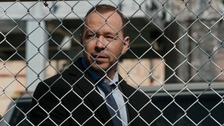 “Fire Drill” – Jamie partners with the FDNY to find the arsonist responsible for a massive fire at an NYPD evidence storage facility. Also, Danny and Baez feel the ripples of the storage facility fire when all the evidence against a cartel leader Danny brought to justice is destroyed; Anthony asks Erin to let him lead on a murder case when his friend is killed; and Eddie asks Frank to put her on modified duty following her divisive arrest of an anti-cop protestor at a rally, on BLUE BLOODS,