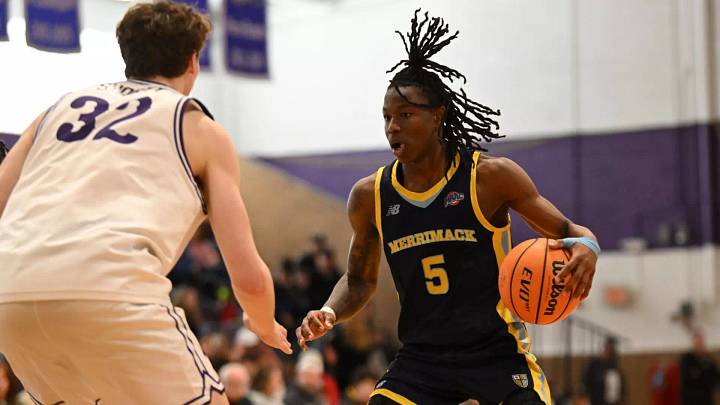 Kevair Kennedy [5] in action as a freshman for the Merrimack Warriors.