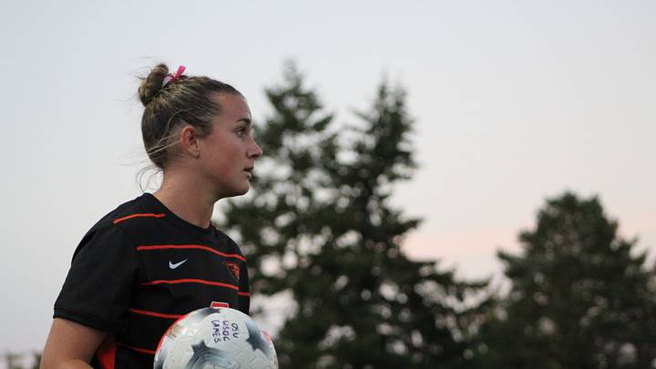Oregon State soccer player Morgan Long prepares for a throw in. Oregon State soccer player Morgan Long prepares for a throw in.