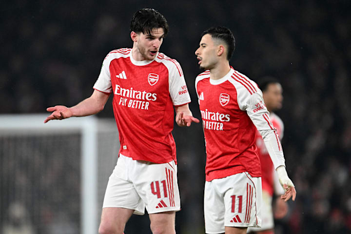 เดคลาน ไรซ์ (ซ้าย) และกาเบรียล มาร์ตินเนลลี