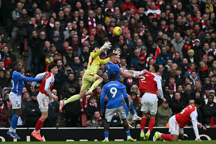 ดาบิด ราย่าในท่ากระโดด