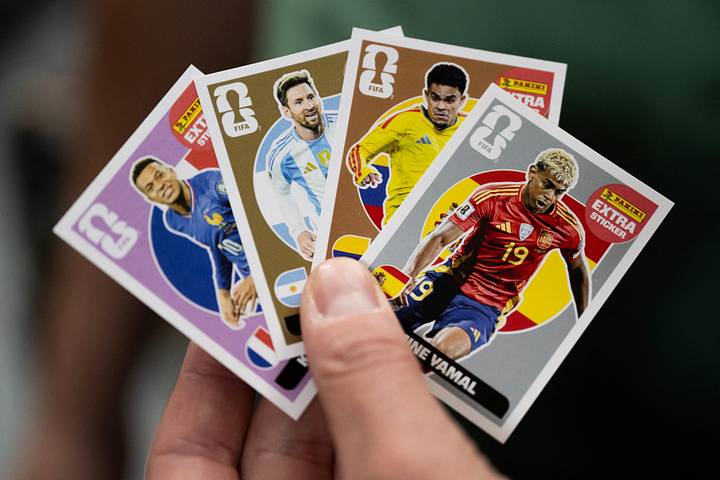 rare panini soccer cards Amazon.com: Neymar Jr. Brazil 2018 Panini Adrenalyn XL WORLD CUP RUSSIA  EXCLUSIVE LIMITED EDITION HUGE JUMBO XXL Card! Rare Card Imported from  Europe! Shipped in Ultra Pro Top Loader! WOWZZER : Sports main image 0