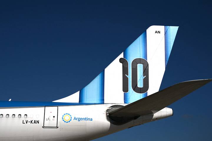 Argentina’s plane.