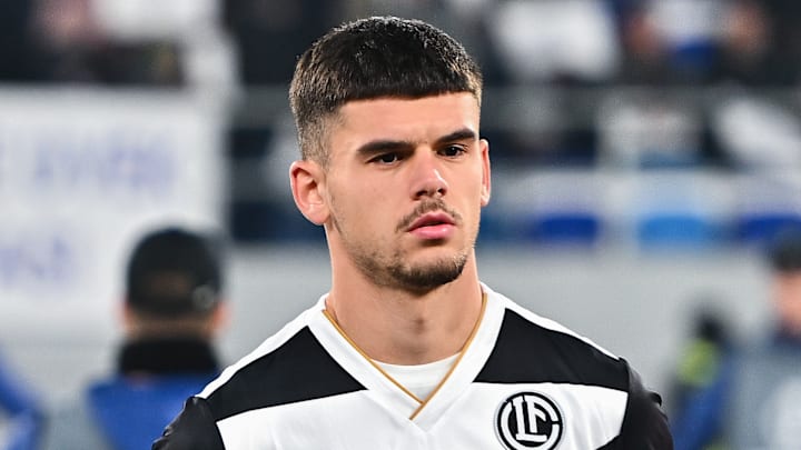 Albian Hajdari könnte Werders Abwehr verstärken