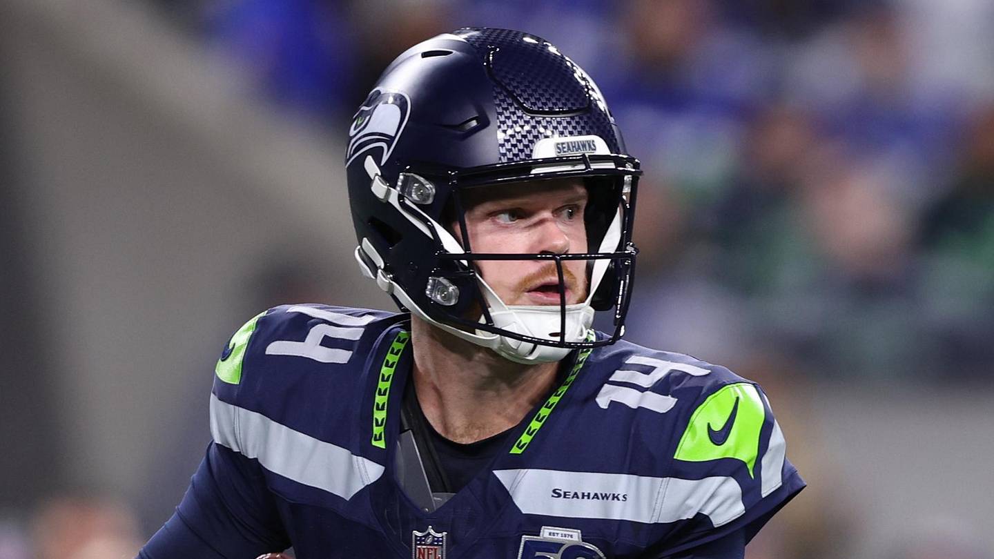 Sam Darnold Should Be Next Seahawks Star to Sign Extension