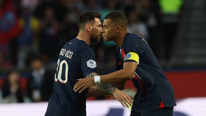 Paris Saint-Germain v Clermont Foot - Ligue 1 Uber Eats Paris Saint-Germain v Clermont Foot - Ligue 1 Uber Eats