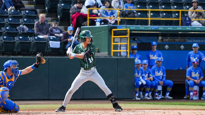 Tulane outfielder Tanner Chun