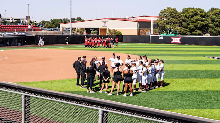 Former Big Ten Catcher Commits to Mississippi State