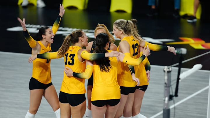 Iowa Volleyball celebrating a big play