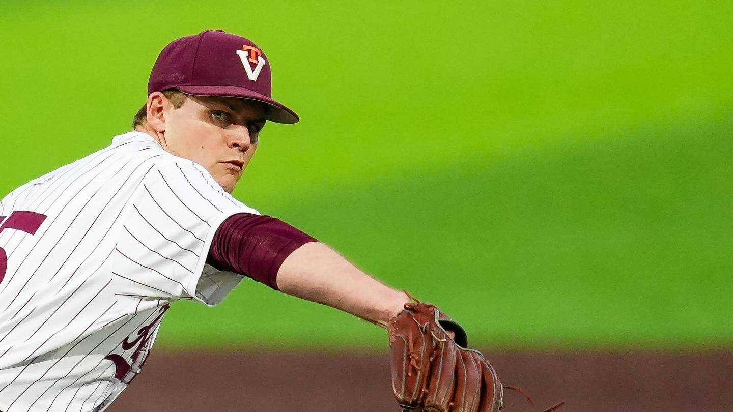 Virginia Tech Baseball Rolls to 7-1 Game One Victory Over Duke