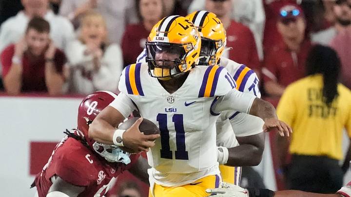 Michael Van Buren runs the ball against Alabama in 2025 Michael Van Buren runs the ball against Alabama in 2025