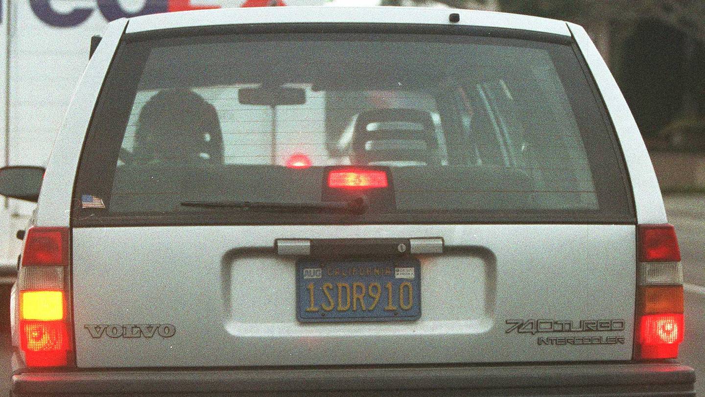 6 Things Every ’90s Family Car Had