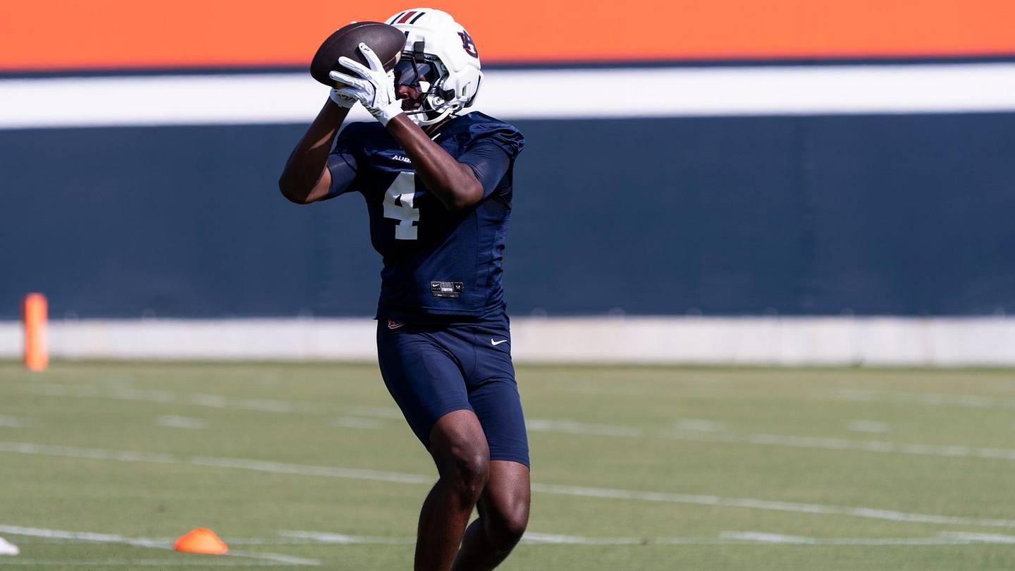 Auburn Co-OC Kodi Burns Issues Challenge to Top Tiger Receiver