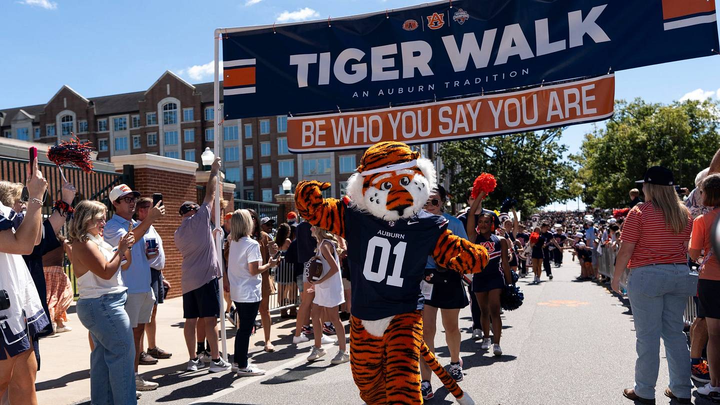 How Auburn Football’s Offense, Defense Compares to Rest of SEC