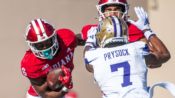 Indiana's Justice Ellison (6) runs during the Indiana versus Washington football game at Memorial Stadium on Oct. 26, 2024.