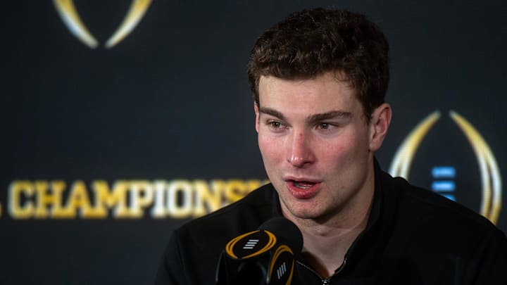 Former Indiana QB Fernando Mendoza speaks at the champions press conference.