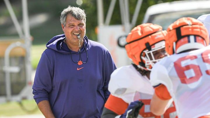 Clemson offensive line coach Matt Luke has another blue-chip prospect on his radar: Nate Carson.