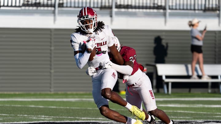The Auburn Tigers are battling other SEC programs for in-state receiver Deshawn Hall. The Auburn Tigers are battling other SEC programs for in-state receiver Deshawn Hall.