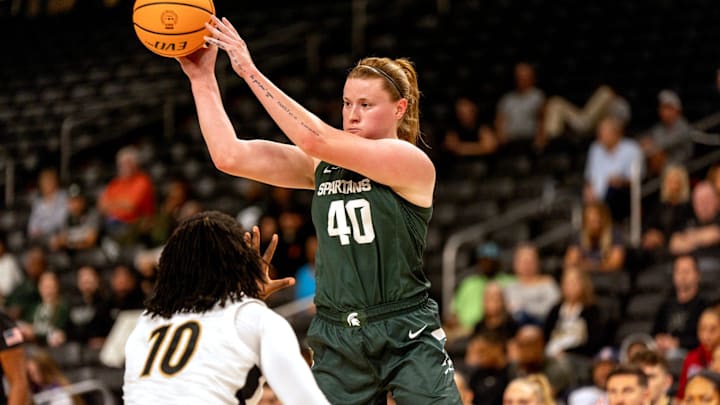 Michigan State guard Julia Ayrault (40) passes the ball in the first half of the Acrisure Classic women's basketball championship game against Vanderbilt in Palm Desert, Calif., on Wed., Nov. 27, 2024. Michigan State guard Julia Ayrault (40) passes the ball in the first half of the Acrisure Classic women's basketball championship game against Vanderbilt in Palm Desert, Calif., on Wed., Nov. 27, 2024.