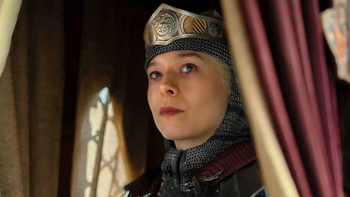 Emma D'Arcy (Rhaenyra Targaryen) in House of the Dragon season 3 episode 8. 