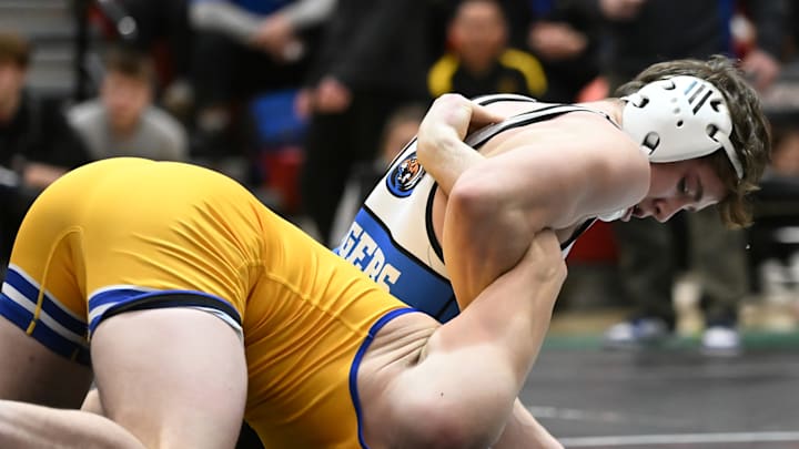 La Grande's Tommy Belding, who won a Reser's Tournament of Champions title last month, will try to repeat as state champion after winning a second consecutive district title.