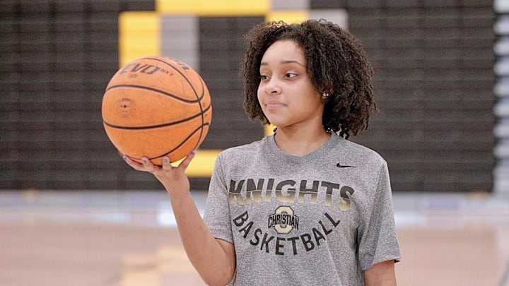 Ontario Christian guard Kaleena Smith