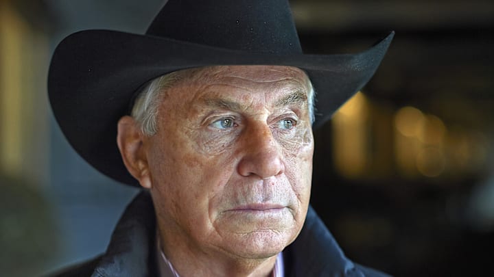 D. Wayne Lukas, the trailblazing Hall of Fame trainer whose bold style and relentless drive reshaped modern horse racing, in a portrait taken during his legendary run at Churchill Downs.