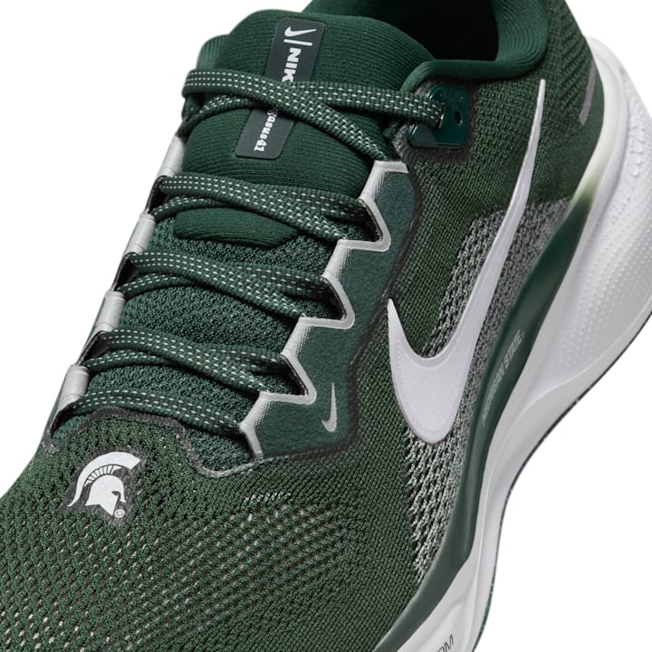 nike air zoom pegasus michigan state