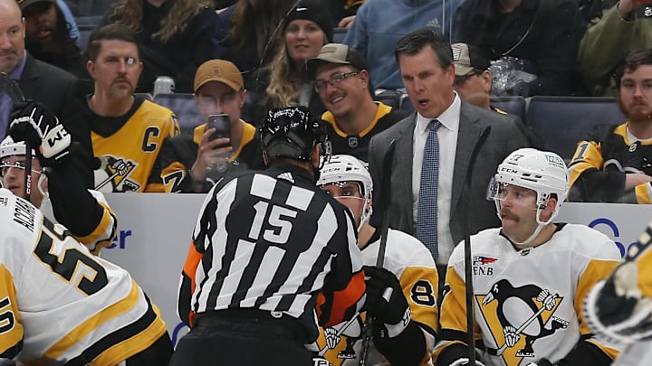 Nov 14, 2023; Columbus, Ohio, USA; Pittsburgh Penguins head coach Mike Sullivan discusses a call with the referee against the Columbus Blue Jackets during the second period at Nationwide Arena. Mandatory Credit: Russell LaBounty-Imagn Images Nov 14, 2023; Columbus, Ohio, USA; Pittsburgh Penguins head coach Mike Sullivan discusses a call with the referee against the Columbus Blue Jackets during the second period at Nationwide Arena. Mandatory Credit: Russell LaBounty-Imagn Images