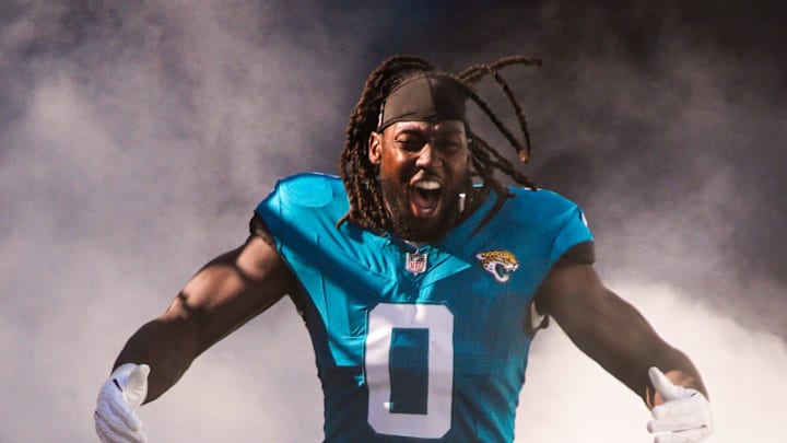 Jacksonville Jaguars linebacker Devin Lloyd (0) enters the stadium before an NFL football game at EverBank Stadium, Sunday, Dec. 14, 2025, in Jacksonville, Fla. 