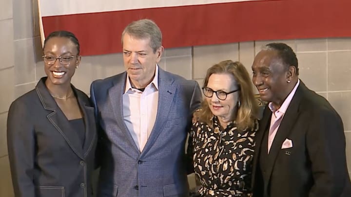 L-R Jewel Rodgers, Gov. Jim Pillen, Suzanne Pillen, Johnny Rodgers.