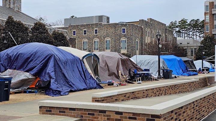 Duke basketball fans camp out in Krzyzewskiville