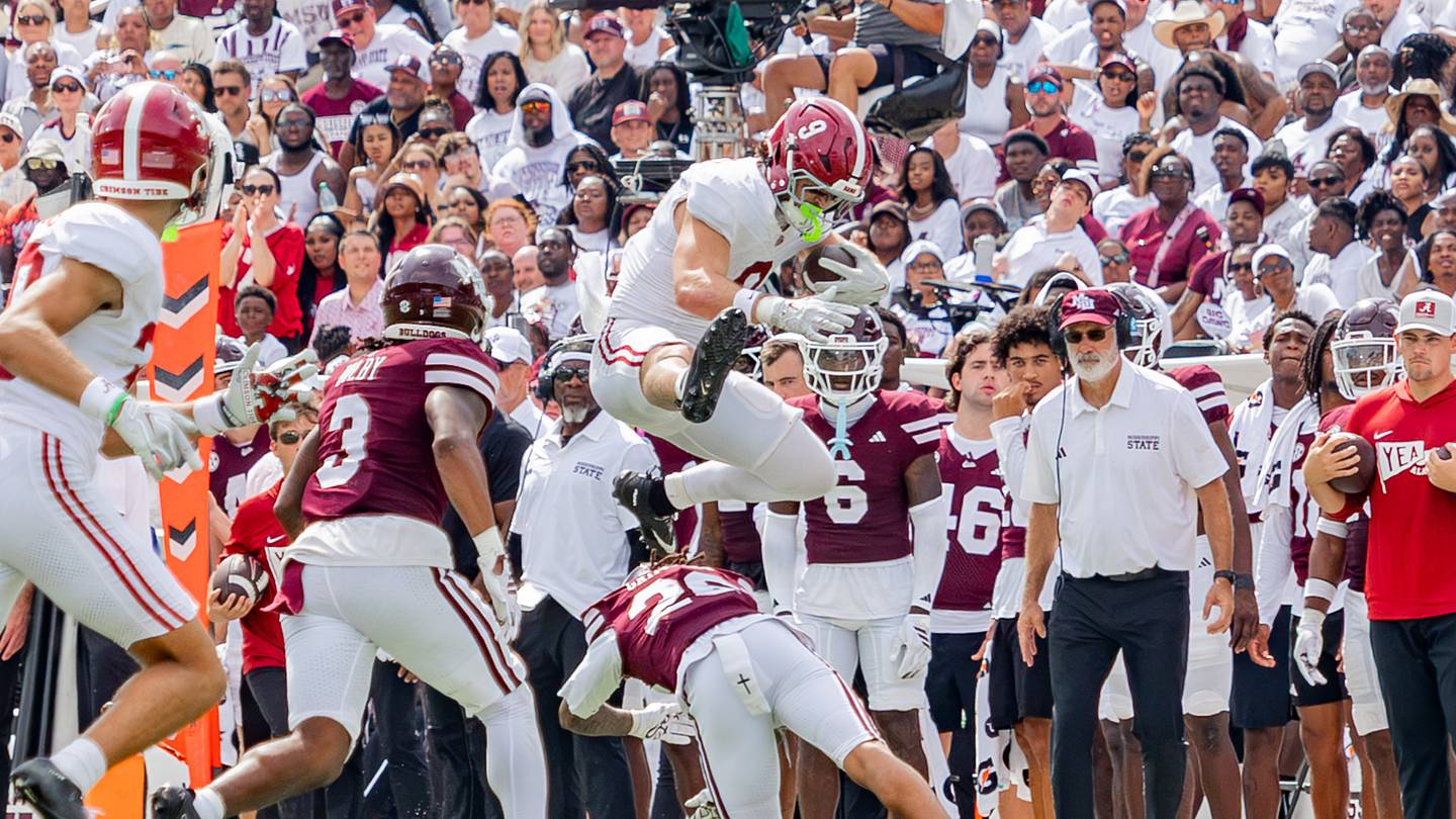 Alabama vs. Miss St. Film: Tight Ends Continue To Bully Defenders, Keelon Dominates