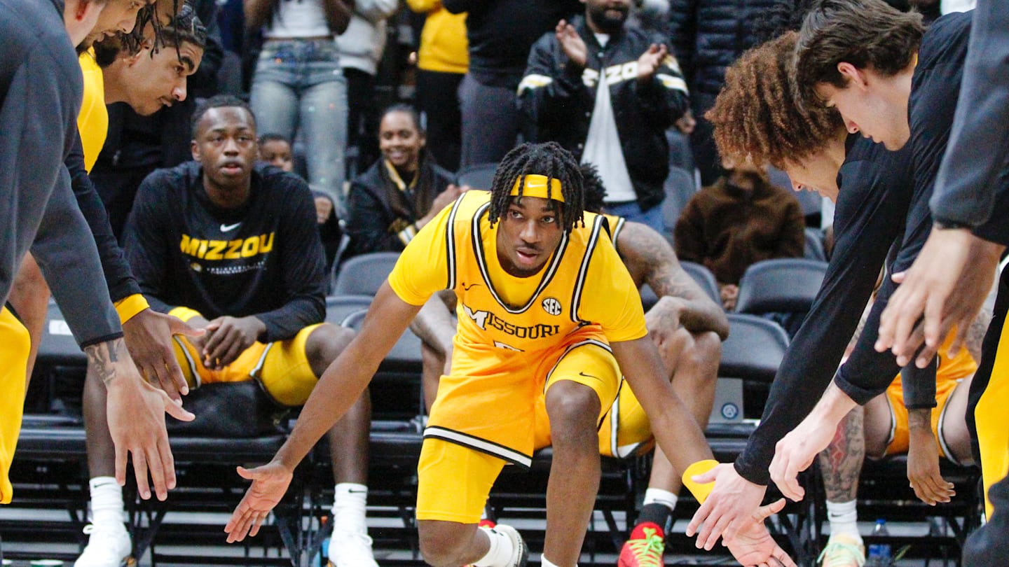 What Anthony Robinson's Departure Means for Mizzou Basketball