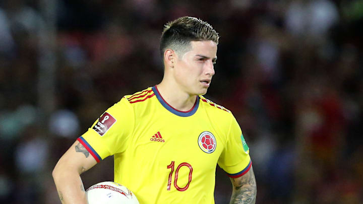 O meia colombiano estava no Olympiacos, da Grécia O meia colombiano estava no Olympiacos, da Grécia