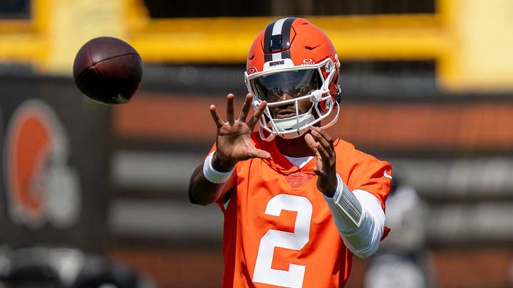 Shedeur Sanders receives a pass at the Browns mini camp in Berea on April 21, 2026. Shedeur Sanders receives a pass at the Browns mini camp in Berea on April 21, 2026.