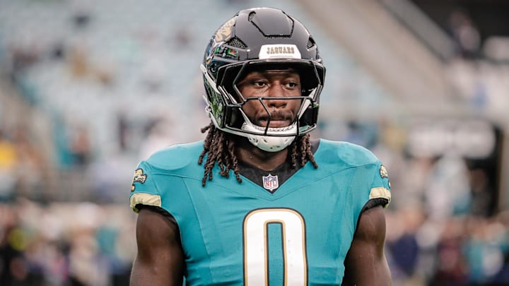 Jacksonville Jaguars linebacker Devin Lloyd (0) stands on the field during pregame warmups 