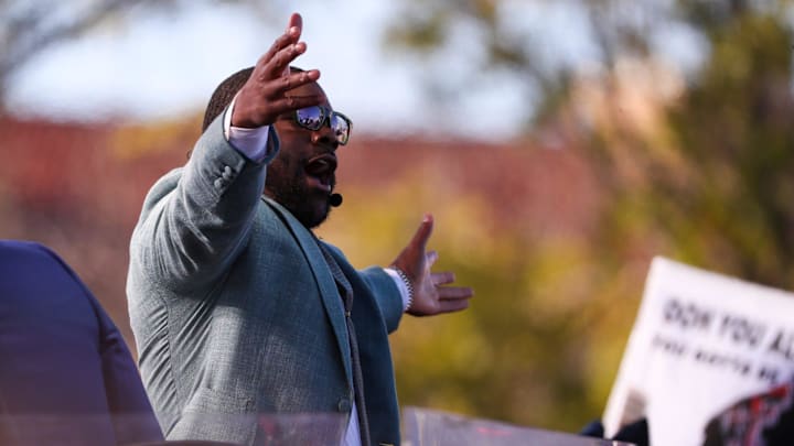 FOX Sports analyst Mark Ingram delivered his Heisman front runner on FOX's Big Noon Kickoff. 