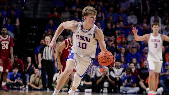 Feb 28, 2026; Gainesville, Florida, USA; Florida Gators forward Thomas Haugh (10) handles the ball against the Arkansas Razorbacks during the second half at Exactech Arena at the Stephen C. O'Connell Center. Mandatory Credit: Travis Register-Imagn Images Feb 28, 2026; Gainesville, Florida, USA; Florida Gators forward Thomas Haugh (10) handles the ball against the Arkansas Razorbacks during the second half at Exactech Arena at the Stephen C. O'Connell Center. Mandatory Credit: Travis Register-Imagn Images