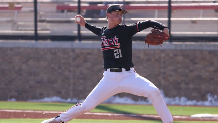 Sophomore Jackson Burns will start Opening Day against Oklahoma on Friday, Feb. 13, 2026. 