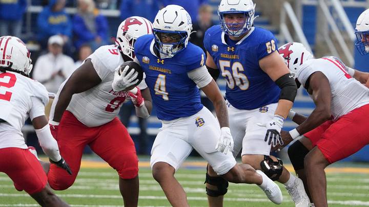 South Dakota State Jackrabbits running back Corey Blair (4)